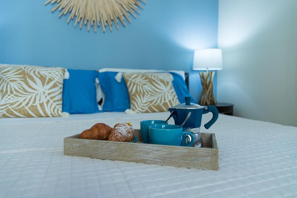 Zara D'Amare A Pesaro 10 Metri Dalla Spiaggia By Yohome Exteriör bild